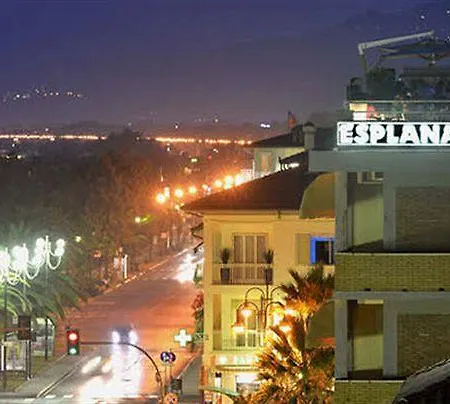 Esplanade Marina di Pietrasanta