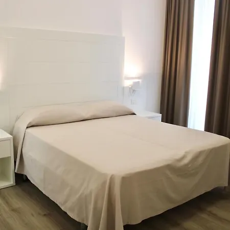 Otel Esplanade 3*