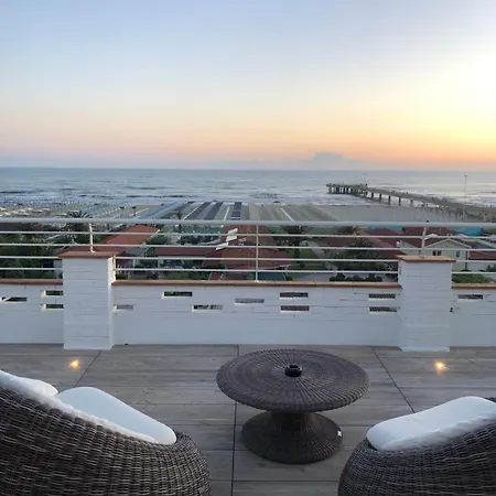 Hotel Esplanade 3*