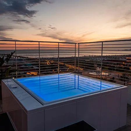 Otel Esplanade