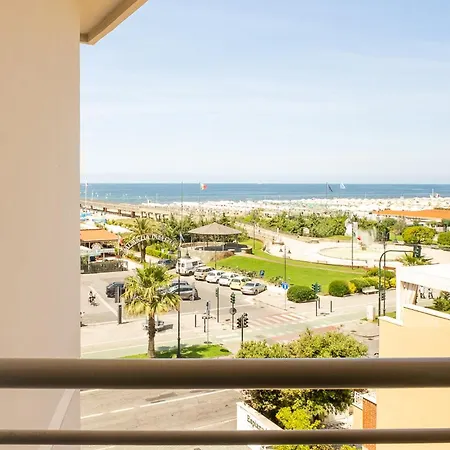 Esplanade Hotel 3*