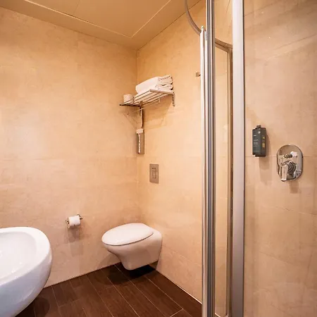 Hotel Esplanade 3*