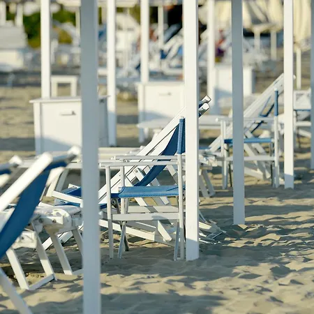 Otel Esplanade 3*