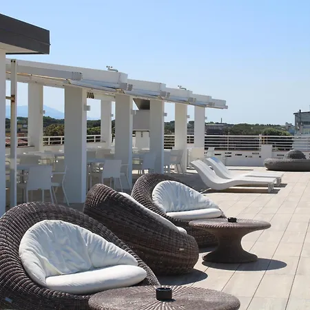 Esplanade 3*