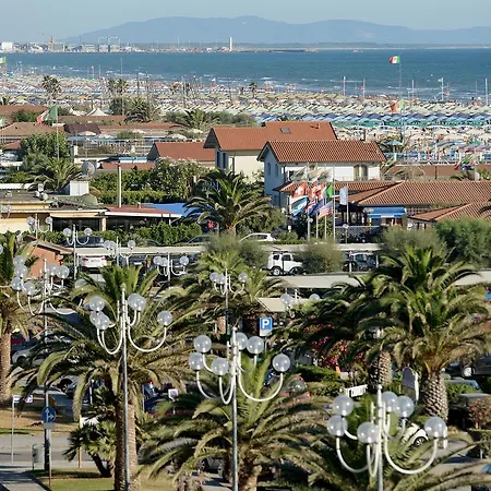 Esplanade 3*