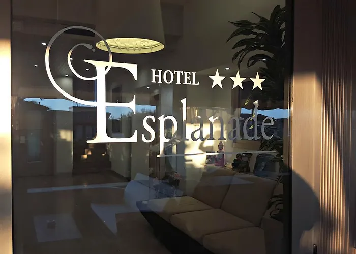 Hotel Esplanade 3*